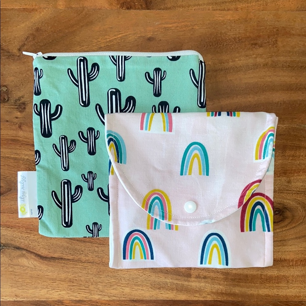 Bundle of 2 kids waterproof lunch sandwich snack bags pool beach pink green